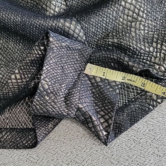 Jack by BB Dakota Metallic Bronze Gold and Black Reptile Animal Print Shorts - 6 - Picture 11 of 13